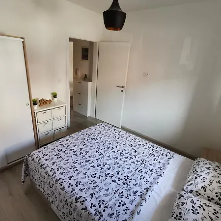 Frane Apartment