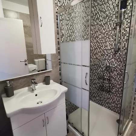 Frane Apartment