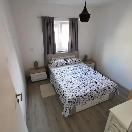Apartman Frane